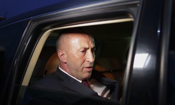 TAKSA NAJ PRODUKTEVE SERBE/ Haradinaj: Jam si ushtar i Amerikës, zbatoj urdhrat
