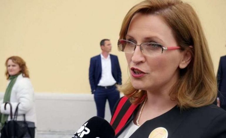 ”JANË PËRDHUNUAR GRA NË ZYRA SHTETI”/ Shpërthen gazetari kundër Voltana Ademit: Njeri pa logjikë, ku…