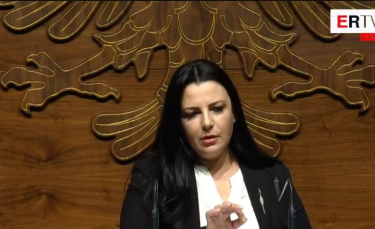 GRABITJA/ Ministrja Balluku: “Kutia e Pandorës” u hap, kinezët vetëm kanë “vjelë para nga ne dhe qytetarët