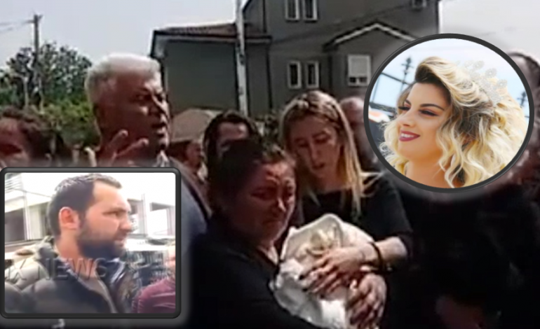 “E FILMUAN BEBEN, IA VENDOSËN VAJZËN NË GJI”/ Familjarët e 25-vjeçares protestojnë me foshnjën në duar (VIDEO)