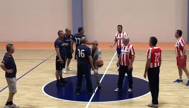 RAMA PUBLIKON VIDEON/ “Me këto pamje nga transformimi i Pallatit të Sporteve në Tepelenën e rilindur…”