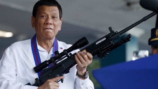PARALAJMËRON KANADANË/ Presidenti i Filipineve: Largoni mbeturinat ose do ju “shpall luftë”