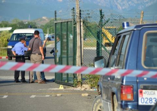 GRABITJA E PËRGJAKSHME NË RINAS/ Autorët ishin përgatitur për “luftë”. Ja çfarë iu gjet viktimës