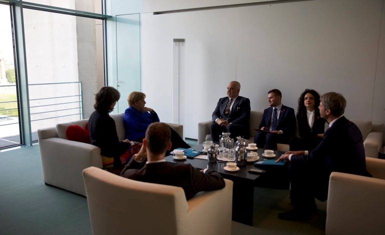 TAKIMI ME MERKEL/ Ministri Cakaj: Gjermania mbështet çeljen e negociatave