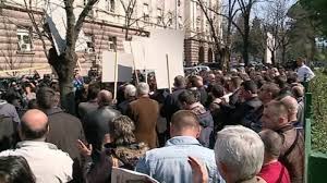 AKSIONI OPOZITAR/ PD-ja i lë në dorë PROTESTËN të Forumit Rinor Demokrat