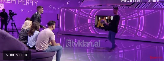 U UL NË GJUNJË/ Djali i kërkon prindërve LIVE: Mos e lini motrën në jetimore. Ajo… (VIDEO)