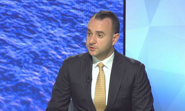 PROTESTA E OPOZITËS/ Klevis Balliu: As plumbat nuk na ndalin