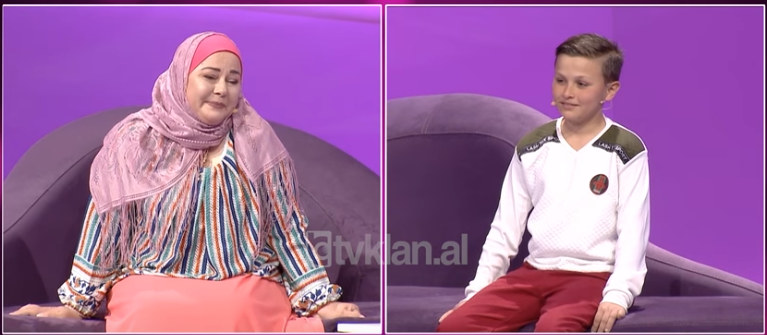 KA EDHE KËSHTU/ Largohen nga jeta LUKSOZE në Egjipt, mamaja i lutet të birit: Hajde kthehemi… (VIDEO)