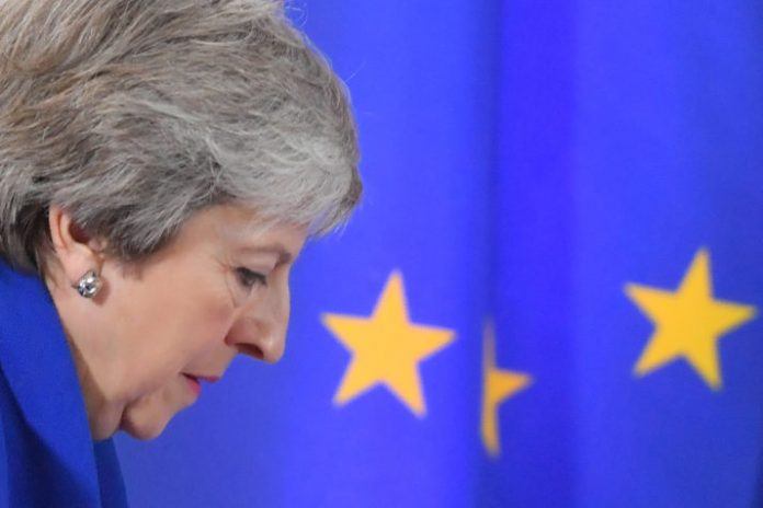 “BREXIT” PA MARRËVESHJE/ Zyrtarët britanikë: I ashpër, mund të trazojë tregjet