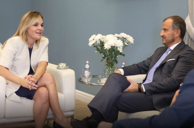 SITUATA POLITIKE/ Ambasadori i BE-së Soreca takim me Kryemadhin (FOTO)
