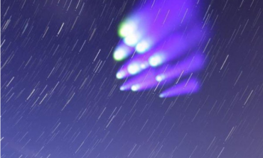FAKTE NGA NASA/ Si "sulmuan" alienët në qiell dhe habia e "tokësorëve"  (FOTO)