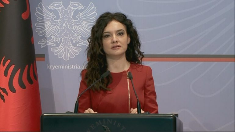 AKUZAT E PD PËR PAGAT/ Spiropali sqaron: Keni probleme serioze me njohuritë. Do të…