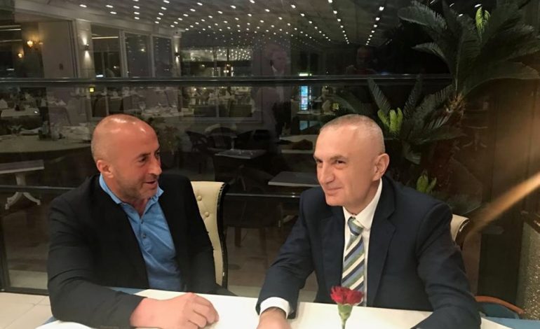 PAS KËNDIMIT/ Meta takon Haradinajn në Durrës