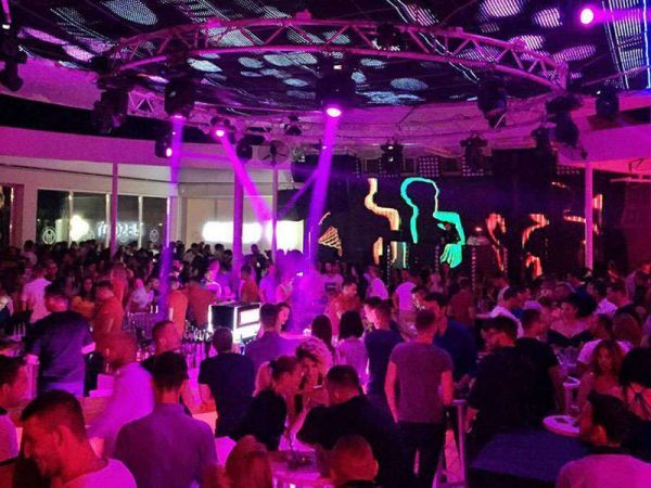 “QYTETI QEJFLI”/ Nga kazinotë te palestrat, Tirana shpenzon 325 milionë euro për argëtim