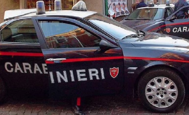 ISHTE KTHYER NË TMERRIN E NXËNËSVE/ Arrestohet në flagrancë 52 vjeçari shqiptar, një prej gjimnazisteve shpërthen në lot në…