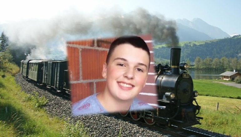 TRAGJIKE/ 17-vjeçari shqiptar shtypet nga treni, babai i tij përlot me dedikimin për të birin