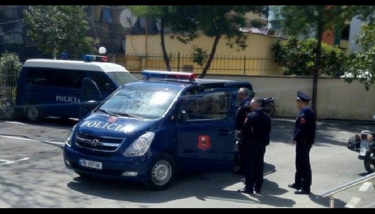 MAKTHI I LIBRAZHDIT/ Arrestohet “skifteri” 26 vjeçar, ja çfarë gjendet në shtëpinë e tij