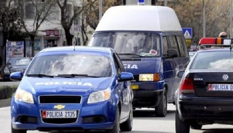 AKSIDENTI NË TIRANË/ Shoferi i mjetit pëson ATAK, makina përplaset me…