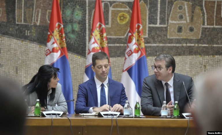TAKSA 100%/ Vuçiç: Serbia ka përgatitur masa ndaj Kosovës