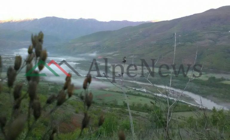 “UDHËTON” NË ÇDO FSHAT/ Në Dibër, aty “Drini i Zi” nuk është thjesht një lumë