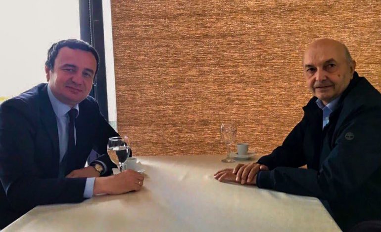 “MOCION MOSBESIMI”/ Albin Kurti dhe Isa Mustafaj bashkohen në kafe, gati plani për rrëzimin e Haradinajt
