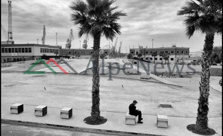 “I DASHURUAR” PAS SHQIPËRISË/ Post of the day. Italiani “sjell” Durrësin ndryshe (FOTO)