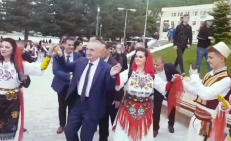 ILIR META 19 VITE MË PARË, DO MERREJ PENG NË TROPOJË TANI…/ Artan Hoxha: Ka ndikim Sali Berisha. Na tregoni, pse u dogj Tropoja e…