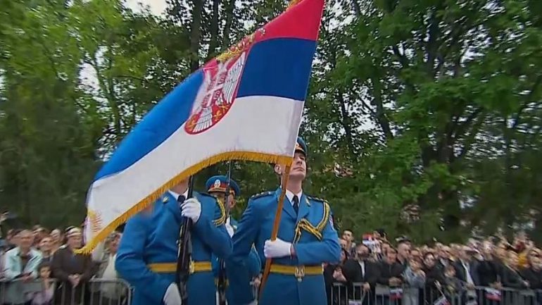 PARADA USHTARAKE/ Mediat amerikane: Serbia i tregon forcën ushtarake Kosovës