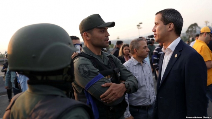 GRUSHTI I SHTETIT NË VENEZUELË/ Guaido deklaron se ka nisur “fazën finale” kundër Maduros