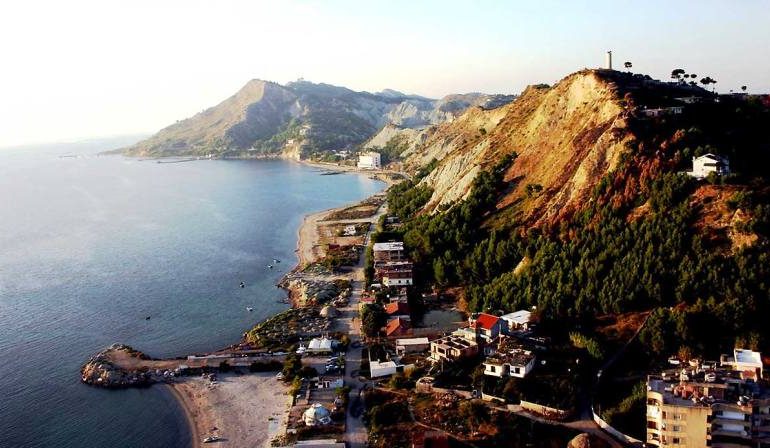 “NJË HAP LARG” PUSHIMEVE/ “SI VIAGGIA”: Njihuni me plazhet e mrekullueshme në Shqipëri  (PAMJET)