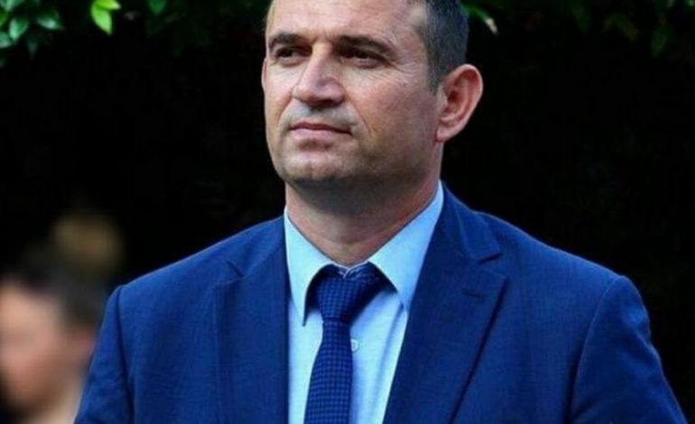 ”KANË DASHUR TË MË JAPIN NË MESAZH”/ Kreu i PS-së në Elbasan flet pasi i dogjën mjetin