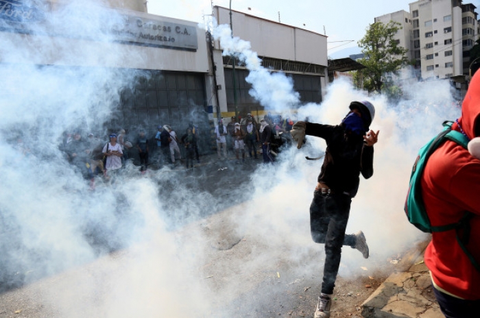 SITUATA NË VENEZUELË/ Dorëhiqet kreu i policisë sekrete, thyhet rrethi i ngushtë i Maduros