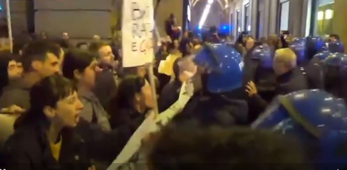 ITALIA KUNDËR SALVINIT/ Protestuesit përplasen me policinë (FOTO)