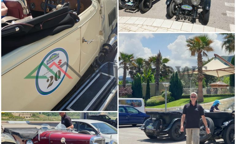 GJERMANËT “ZBARKOJNË” NË TIRANË/ Turistë me makina “KLASIKE”, udhëtojnë drejt… (FOTO+VIDEO)