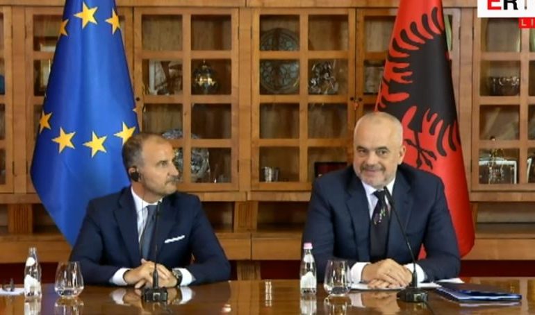 DORËZON PROGRES-RAPORTIN/ Ambasadori Soreca: Zgjidhja politike të vijë brenda vendit