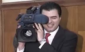 “TË BËJ BATUTA SI RAMA”/ Lulzim Basha drejt rrugës për tu bërë… “karagjoz”?!