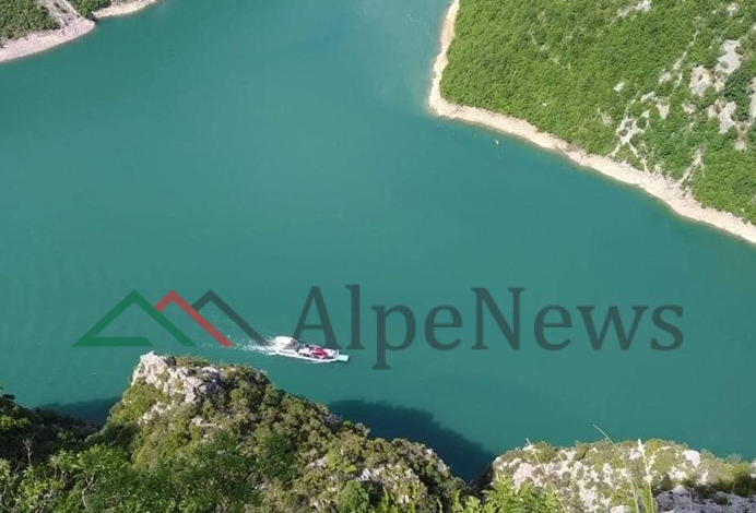 MREKULLI E NATYRËS/ Photo of the day. Kur Liqeni Koman të lë “gojëhapur”