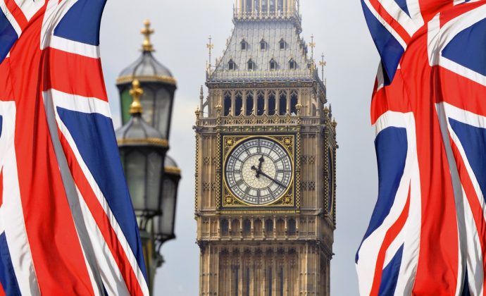 PAS BREXIT/ 750 mijë europianë kërkojnë rezidencë në Britaninë e Madhe