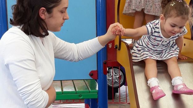 TË ZHDUKURA QË PREJ 2 PRILLIT/ Gjenden nëna dhe vogëlushja shqiptare në Britani