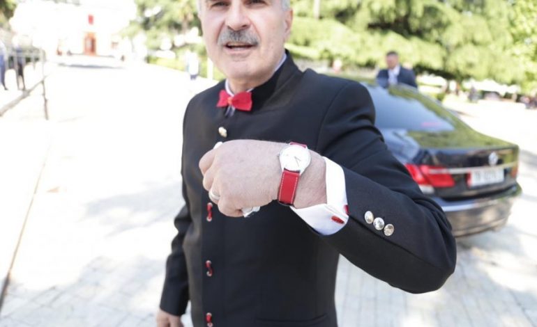NDODH EDHE KJO/ Pasi betohet si deputet, Kujtim Gjuzi bën publik numrin dhe…