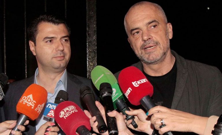 MESAZH BASHËS NGA DARKA E IFTARIT/ Rama: Mos dilni nga shtegu i Zotit, mos u bëni faqezinjë e bukëshkalë