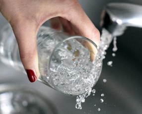 HELMIMI NGA UJI I PIJSHËM NË BULQIZË/ Shkon në 93 numri i personave të prekur