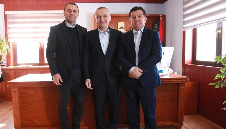 “TASHMË MIKU I ILIR METËS”/ Fran Frrokaj del kundër PD-së: Djegia e mandateve ishte e gabuar