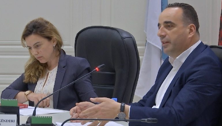 DEKRETI I PRESIDENTIT/ Anëtari i KQZ: Meta duhet të bënte zjarrfikësin e politikës në Shqipëri