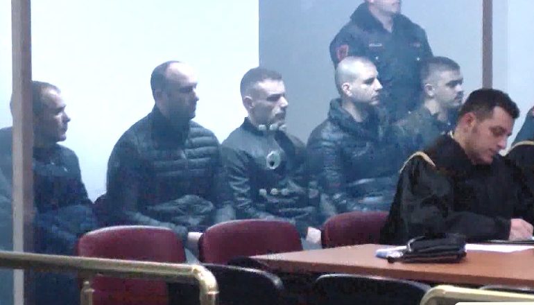 “E QUAJTI GËNJESHTAR”/ Shullazit i plotësohet dëshira, largon nga gjyqtaren Saida Dollapi
