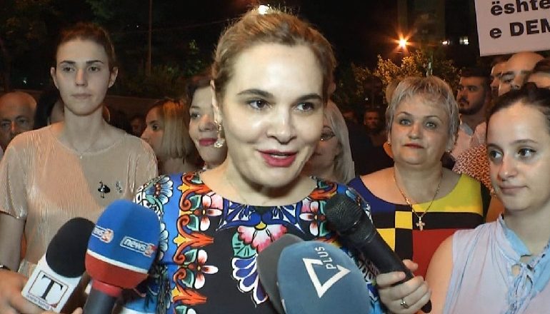 PROTESTA/ Kryemadhi PS nuk e ankimoi dekretin e presidentit
