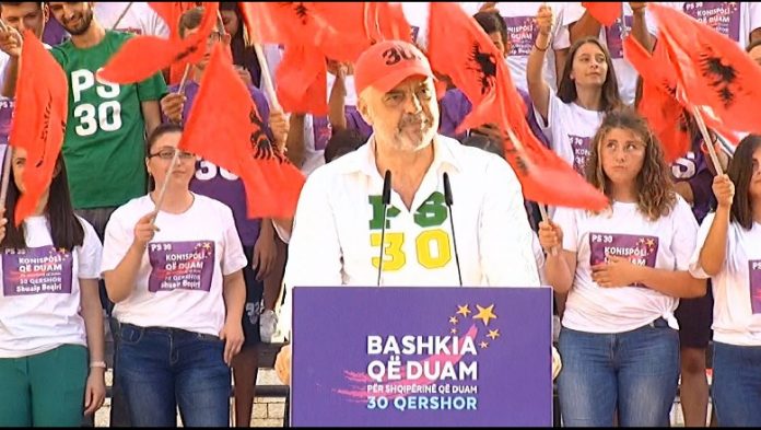 “TENTUAN NJË TJETËR 2 PRILL NË SHKODËR”/ Rama: Malukatët që djegin shkolla do marrin Noc Rrokun