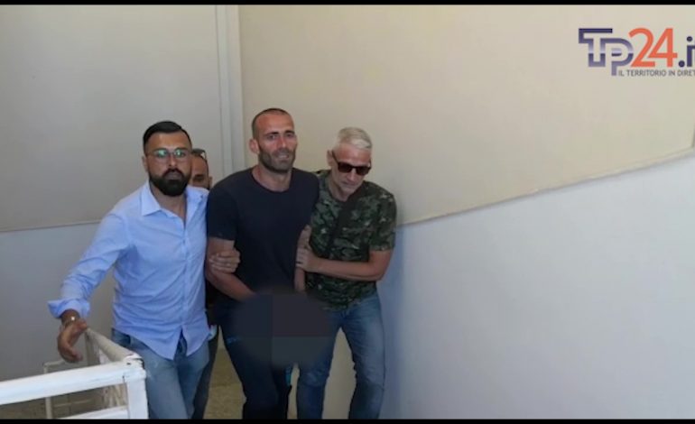 U ARRATIS NGA BURGU/ Ja momenti ku SHQIPTARI arrestohet (VIDEO)