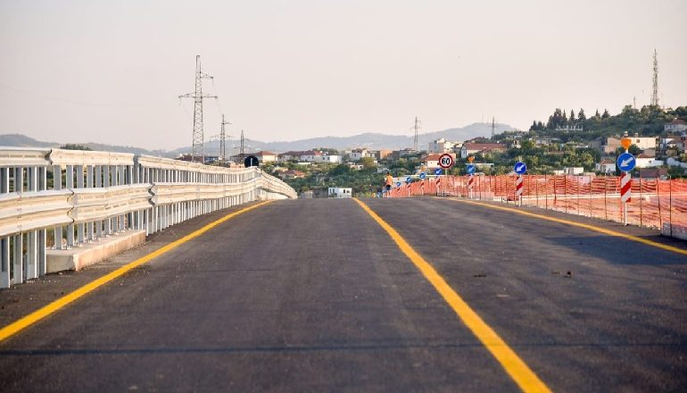 HAPET BYPASS-i I FIERIT/ Balluku: 35 minuta më pak për të shkuar në Vlorë