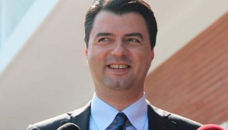 NDODH EDHE KJO/ Basha bën thirrje të bojkotohen votimet, familja e tij voton Veliajn (FOTO)